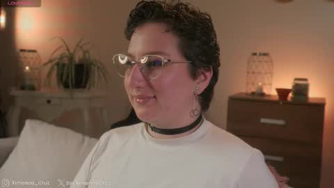 Snapshot of ximenna_cruz_ chatting on November 2025 10:19:02 PM Xime Independent Artist online show from November 2025 10:19:02 PM