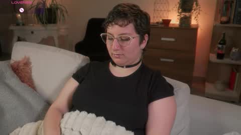 Snapshot of ximenna_cruz_ chatting on November 2025 11:21:02 PM Xime Independent Artist online show from November 2025 11:21:02 PM