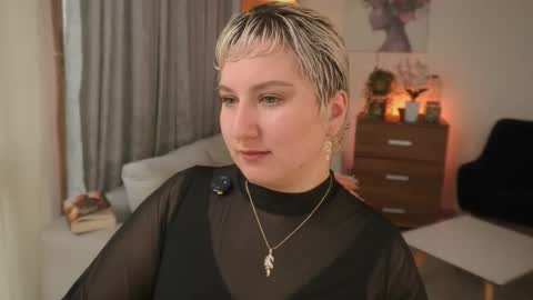 Snapshot of ximenna_cruz_ chatting on January 2026 12:10:02 PM Xime Independent Artist online show from January 2026 12:10:02 PM