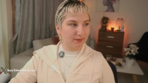 Snapshot of ximenna_cruz_ chatting on January 2026 12:11:01 PM Xime Independent Artist online show from January 2026 12:11:01 PM