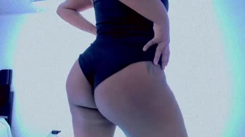 Snapshot of xiomy_winklar chatting on March 2025 03:23:02 PM xiomy winklar online show from March 2025 03:23:02 PM