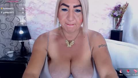 XIOMY   give LIKE on my page online show from January 2025 02:41:02 PM