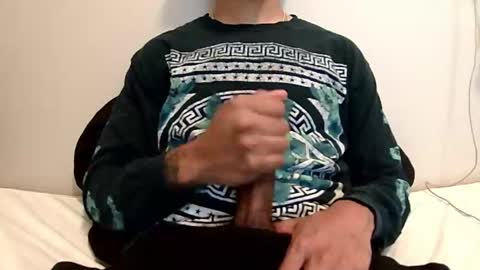 Snapshot of xjonathanxgx chatting on March 2026 02:38:02 AM OmgItsSoFuckingBig online show from March 2026 02:38:02 AM