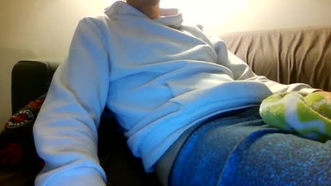 Snapshot of xjuskikinitx chatting on October 2025 01:03:02 AM Justin online show from October 2025 01:03:02 AM