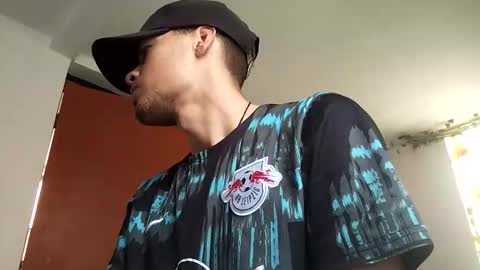 davide online show from February 2026 07:54:02 PM