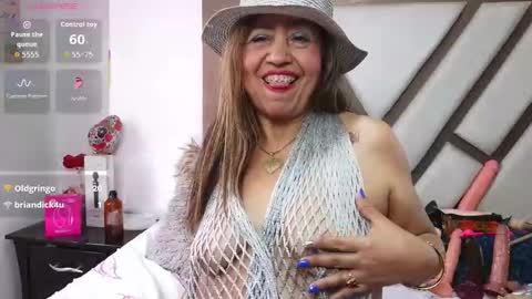 Snapshot of xladyluna chatting on February 2026 03:43:01 PM xladyluna online show from February 2026 03:43:01 PM