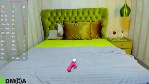 Snapshot of xlindamilfx chatting on December 2024 08:58:02 PM Linda online show from December 2024 08:58:02 PM