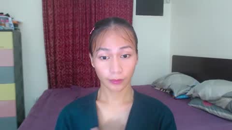 Snapshot of xlovely_destinyx chatting on March 2025 11:35:02 PM Alice online show from March 2025 11:35:02 PM