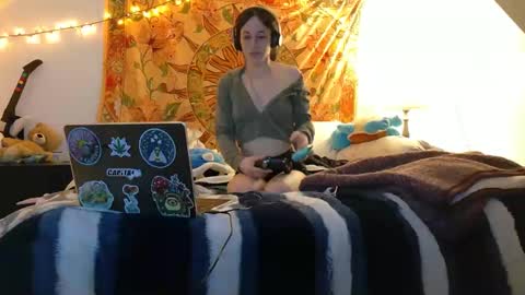 Snapshot of xlucidmiax chatting on February 2025 11:24:02 PM Mia online show from February 2025 11:24:02 PM