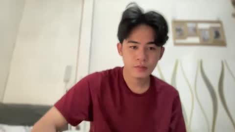 Snapshot of xluminous chatting on April 2026 07:36:01 PM MIKAEL online show from April 2026 07:36:01 PM