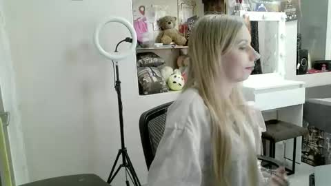 xMilagrosxs online show from April 2026 10:35:02 AM