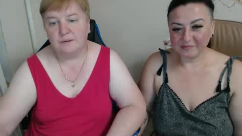 Snapshot of xmollyjanex chatting on September 2025 07:14:01 PM XMollyJaneX online show from September 2025 07:14:01 PM