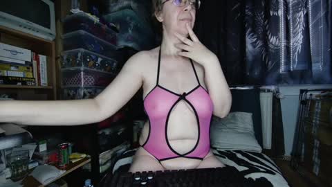 Snapshot of xnicetitsx chatting on December 2024 10:06:02 AM xnicetitsx online show from December 2024 10:06:02 AM