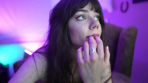 Bella Bondai online show from December 2024 10:02:02 AM