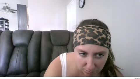 xodaniellesmith online show from June 2026 07:51:02 PM