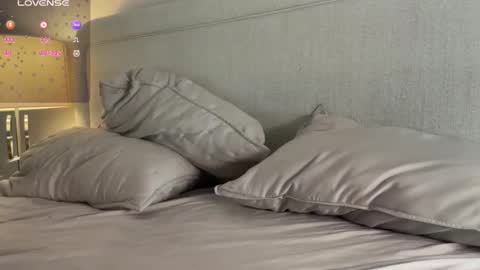 jenn online show from February 2026 04:24:02 PM