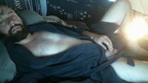 Red online show from February 2025 06:43:02 PM