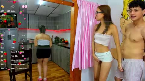 Snapshot of xsexys_girlsx chatting on March 2025 05:52:02 AM xsexys girlsx online show from March 2025 05:52:02 AM