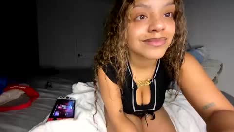 xStarGazingx online show from December 2024 11:18:02 AM