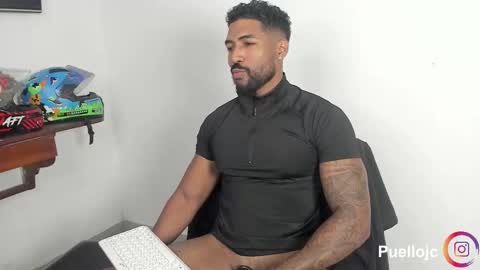 Snapshot of xtipp3r chatting on March 2026 11:49:01 AM Stipp3r online show from March 2026 11:49:01 AM