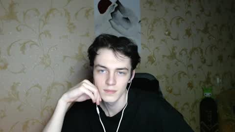 traqqq online show from March 2026 07:37:01 PM