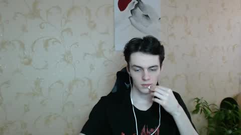 traqqq online show from May 2026 12:48:01 PM