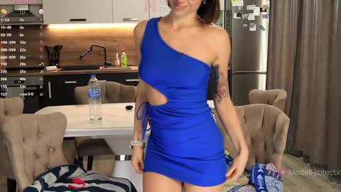 FrancyStepmom and YStepson    INTERESTED IN A GIRL-GIRL COLLABORATION  TEXT ME HERE  or INSTAGRAM online show from November 2025 01:11:02 PM