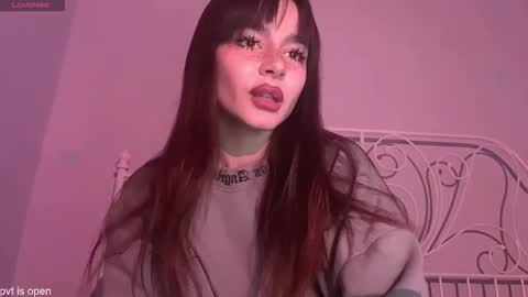 Lily online show from December 2025 09:43:02 PM