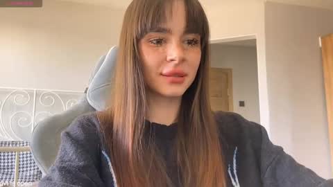 Snapshot of xx_lily chatting on April 2026 11:15:01 AM Lily online show from April 2026 11:15:01 AM