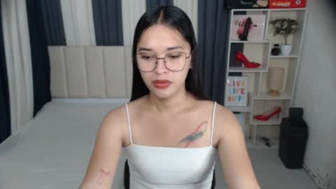 CHLOES ROOM online show from September 2025 05:31:02 AM