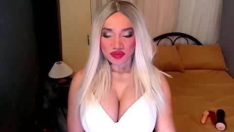 Snapshot of xxcinddyxx chatting on September 2025 10:17:01 AM cinddy online show from September 2025 10:17:01 AM