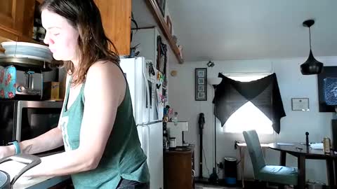 Snapshot of xxdana chatting on September 2025 05:27:01 PM Deezy online show from September 2025 05:27:01 PM