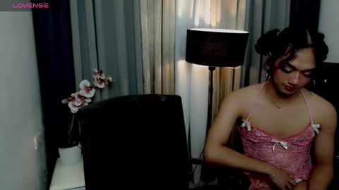 Snapshot of xxgoddessofsatisfactionxx chatting on February 2025 02:00:02 PM Sophie online show from February 2025 02:00:02 PM