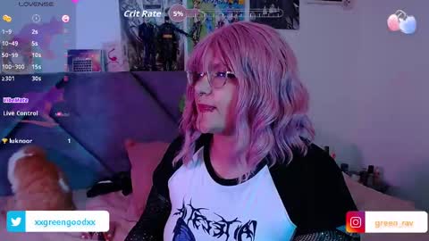 Snapshot of xxgreengoodxx chatting on October 2025 09:46:01 PM xxgreengoodxx online show from October 2025 09:46:01 PM