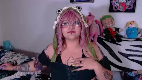 Snapshot of xxgreengoodxx chatting on October 2025 07:26:01 PM xxgreengoodxx online show from October 2025 07:26:01 PM