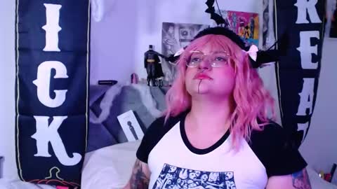 Snapshot of xxgreengoodxx chatting on October 2025 10:28:02 PM xxgreengoodxx online show from October 2025 10:28:02 PM