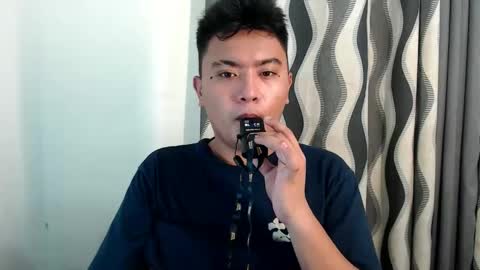 Snapshot of xxhotloyd_cummerx chatting on December 2024 03:12:02 PM Loyd online show from December 2024 03:12:02 PM