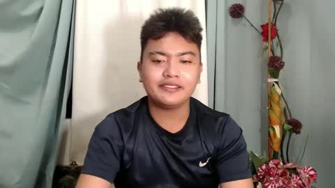 Snapshot of xxhotloyd_cummerx chatting on December 2024 08:15:01 PM Loyd online show from December 2024 08:15:01 PM