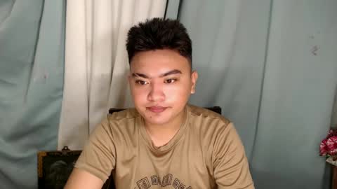 Snapshot of xxhotloyd_cummerx chatting on January 2025 01:42:02 PM Loyd online show from January 2025 01:42:02 PM