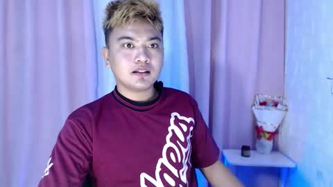 Snapshot of xxhotloyd_cummerx chatting on October 2025 11:51:02 AM Loyd online show from October 2025 11:51:02 AM