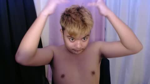 Snapshot of xxhotloyd_cummerx chatting on November 2025 11:10:02 AM Loyd online show from November 2025 11:10:02 AM