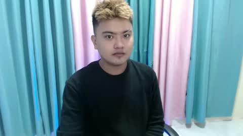 Snapshot of xxhotloyd_cummerx chatting on November 2025 01:22:01 PM Loyd online show from November 2025 01:22:01 PM