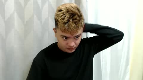 Snapshot of xxhotloyd_cummerx chatting on November 2025 05:18:02 AM Loyd online show from November 2025 05:18:02 AM