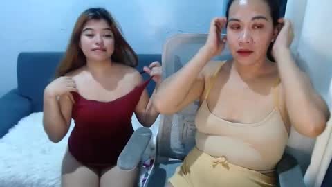 Snapshot of xxhotpinayxx610495 chatting on December 2024 05:25:02 AM Sheyn Coleen online show from December 2024 05:25:02 AM