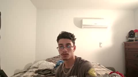 Snapshot of xxjasoneecxx chatting on February 2025 01:52:02 AM XxJasoneecxX online show from February 2025 01:52:02 AM