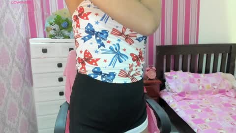 Snapshot of xxkayjeanxx chatting on March 2026 07:42:02 AM Aya online show from March 2026 07:42:02 AM