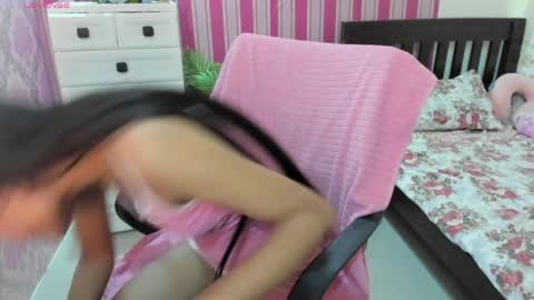 Snapshot of xxkayjeanxx chatting on April 2026 11:30:02 AM Aya online show from April 2026 11:30:02 AM