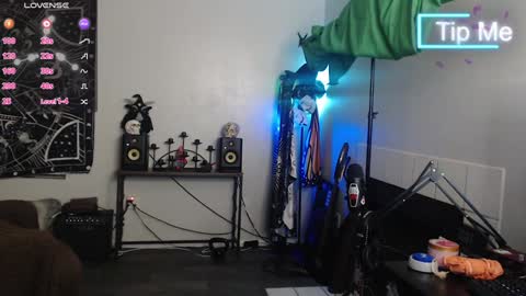 Lilith online show from February 2025 06:18:02 AM