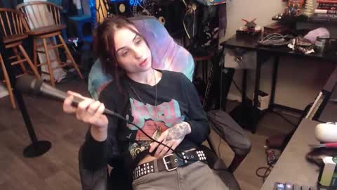 Lilith online show from October 2025 02:45:01 AM