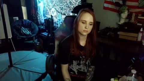 Snapshot of xxlilithmoonxx chatting on April 2026 12:44:01 AM Lilith online show from April 2026 12:44:01 AM